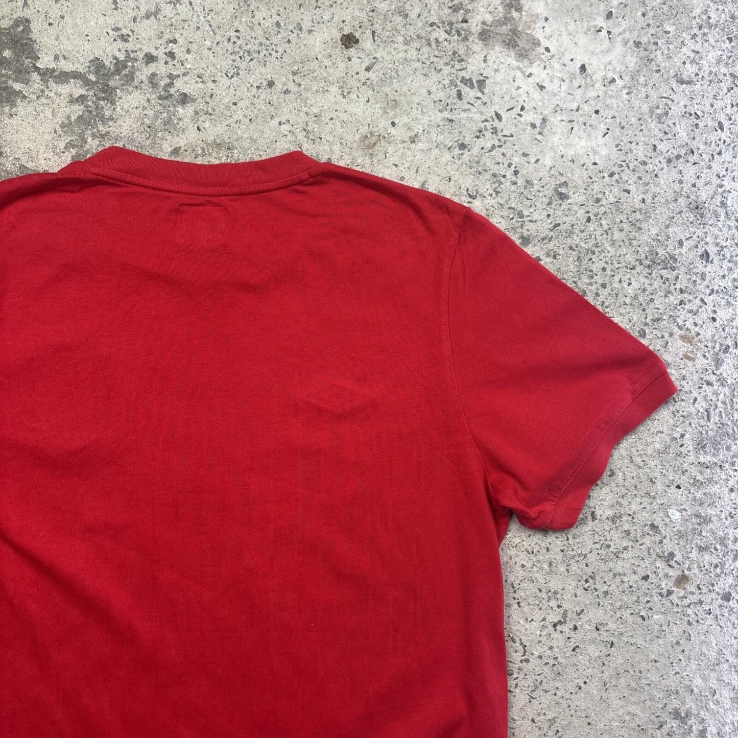 Red England Umbro Embroidered Football T-shirt | Size: L