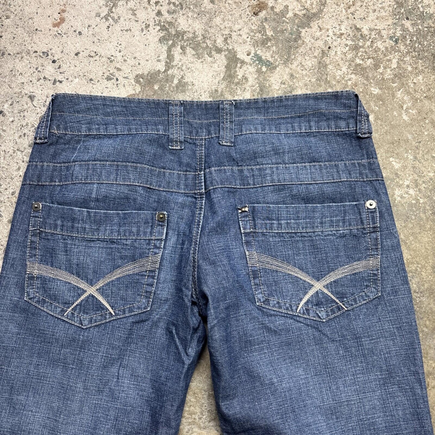 Blue Denim Y2K Papaya Women’s 3/4 Length Low Waisted Shorts | Size 10