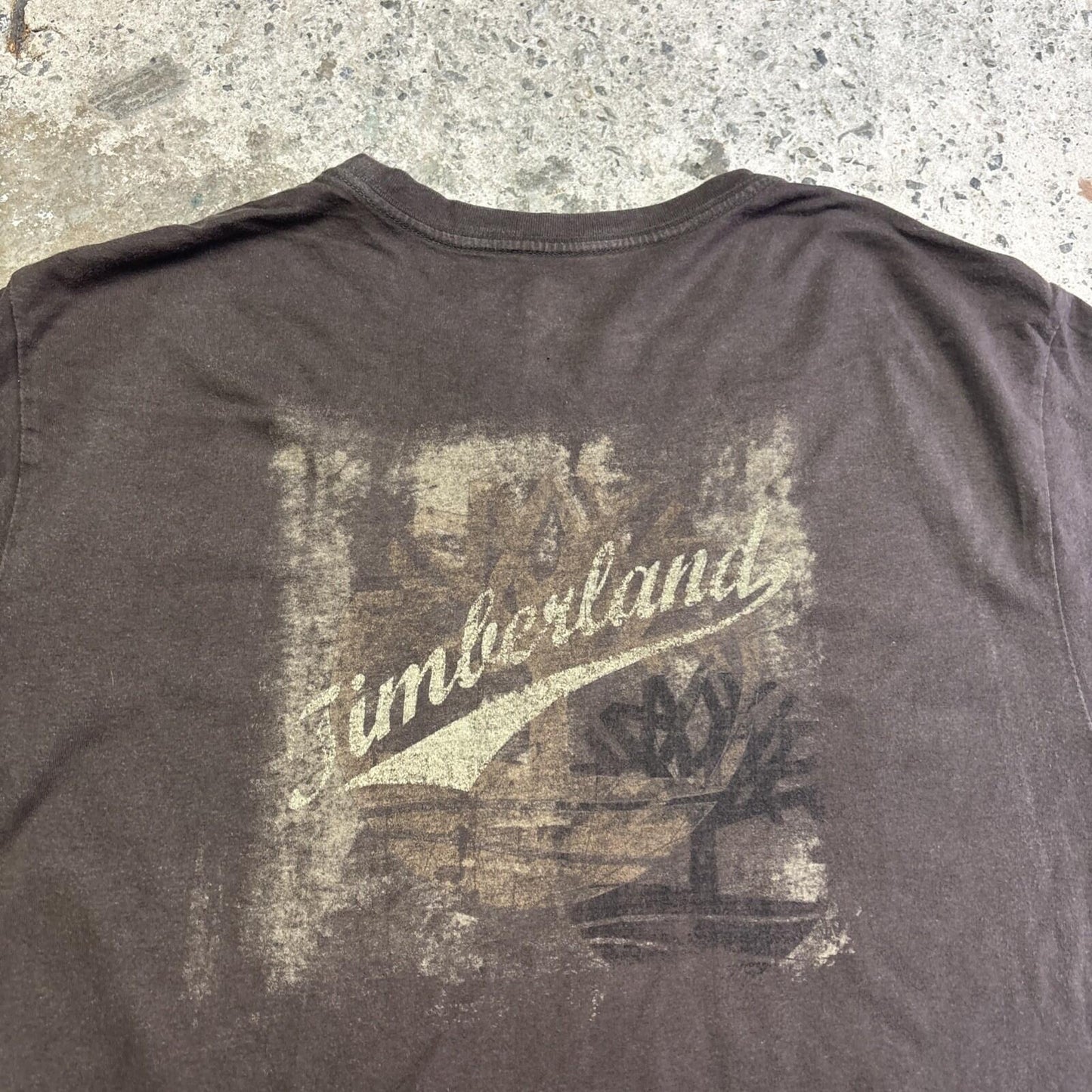 00s Brown Timberland Graphic Men’s T-shirt | L