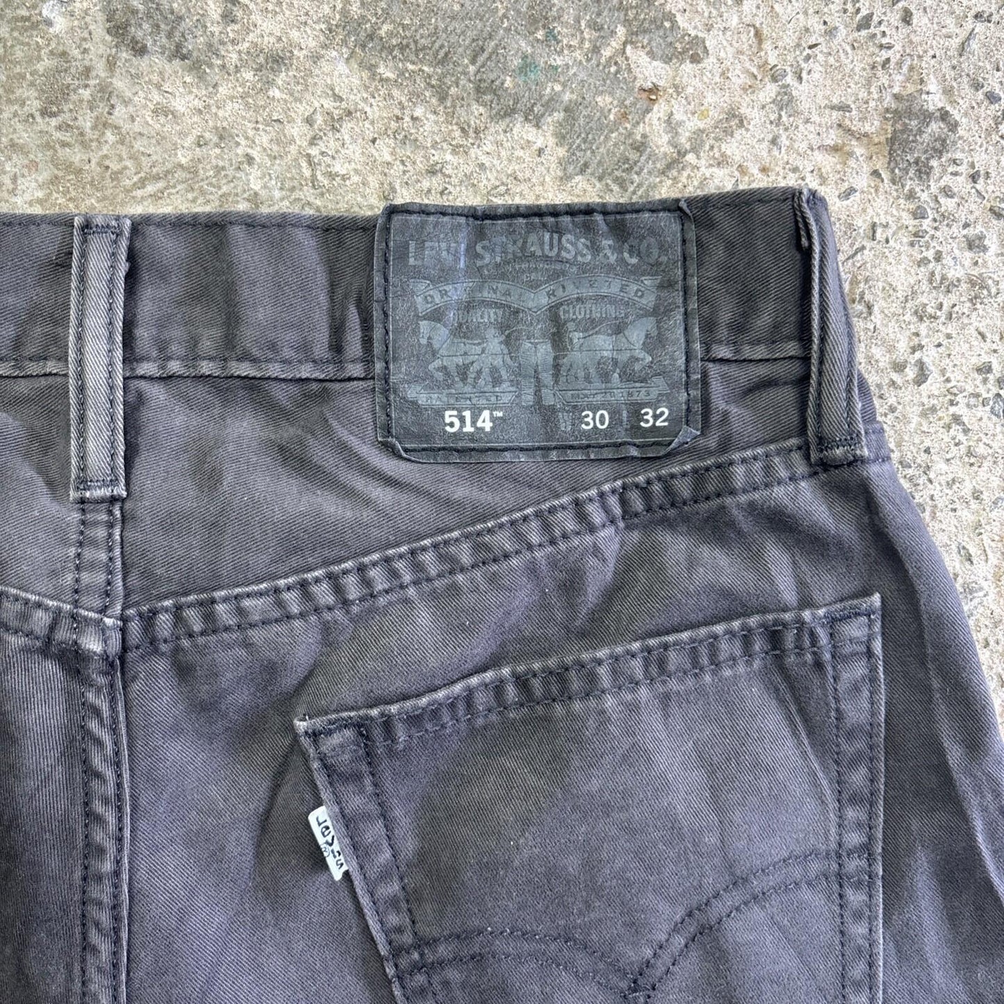 Dark Grey Levi’s 514 Cut Off Jean Shorts | W30"
