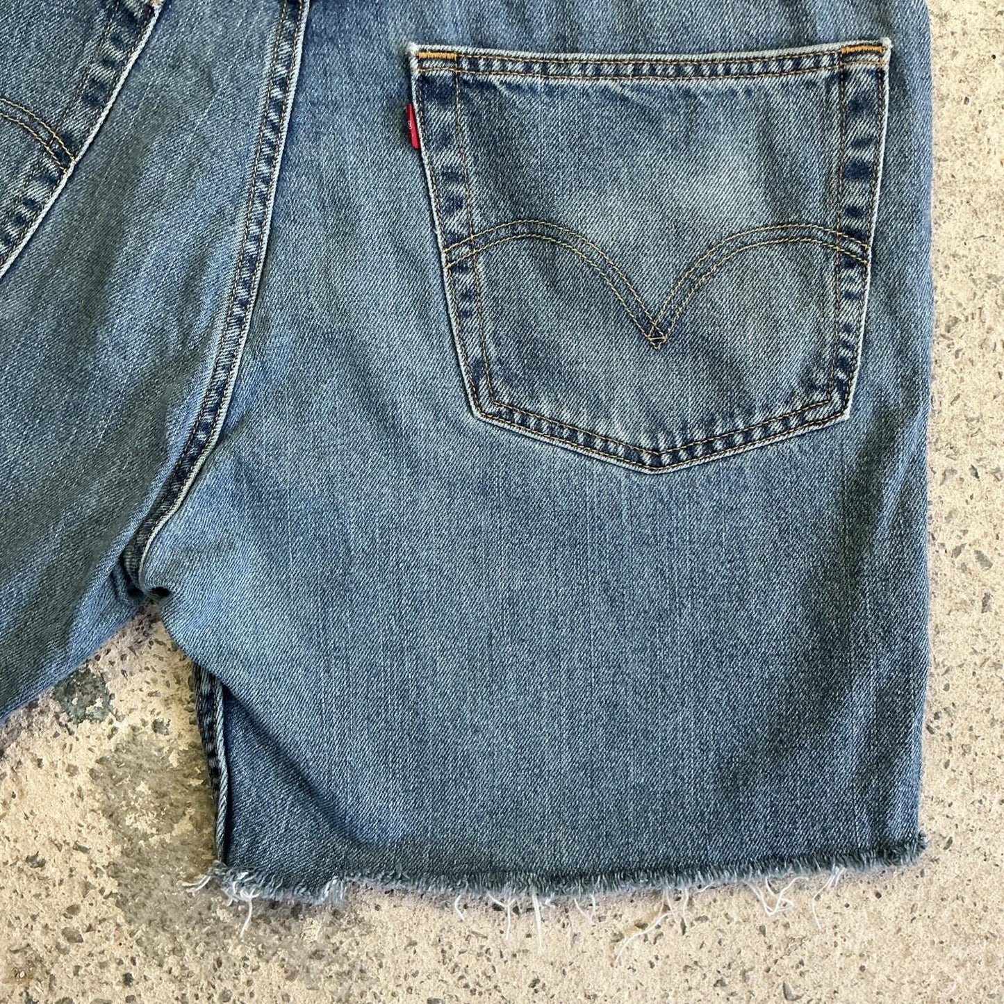 Blue Levi’s Denim Jean Shorts In Regular Fit | W40