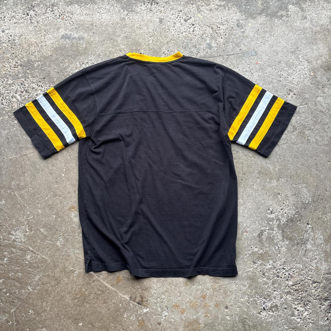 Black Pittsburgh Steelers v-neck t-shirt - L