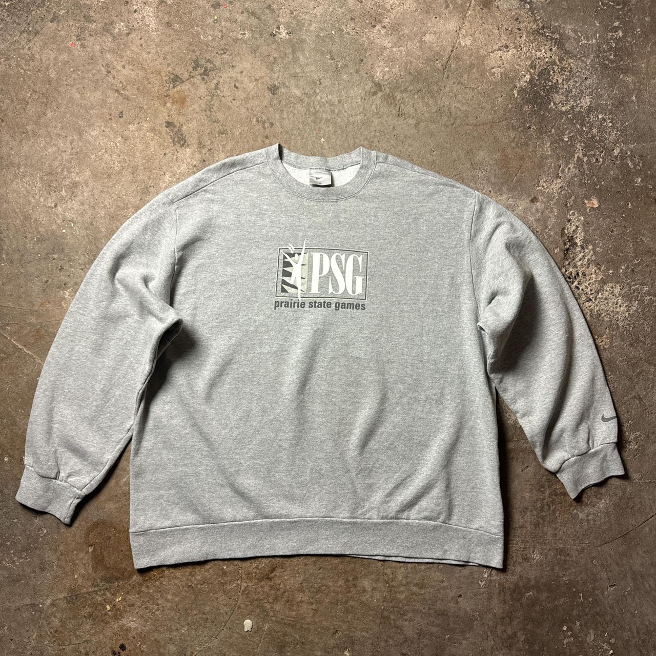 Vintage Grey Nike sweatshirt with ’PSG’ print