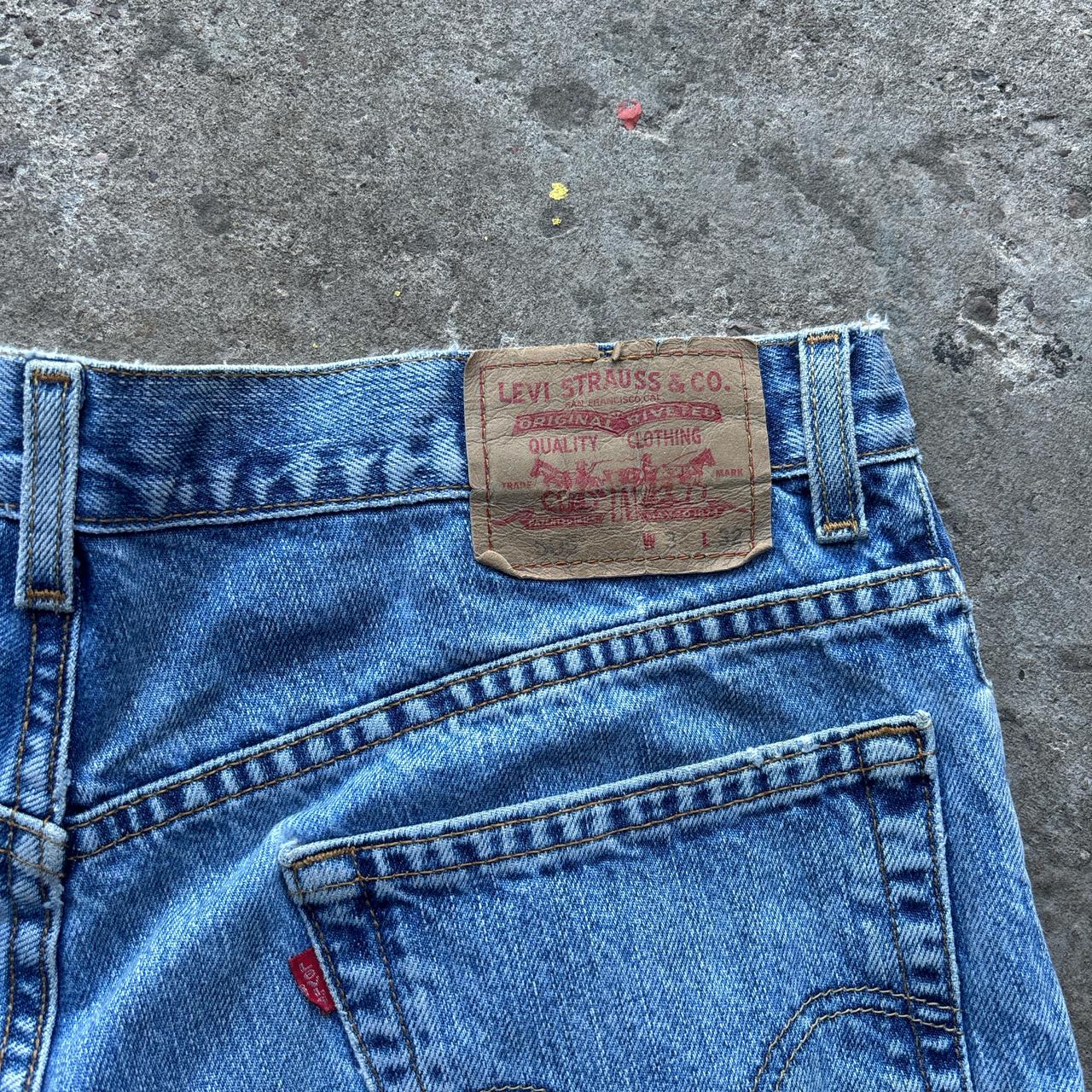 Blue denim Levi’s 505 cut shorts