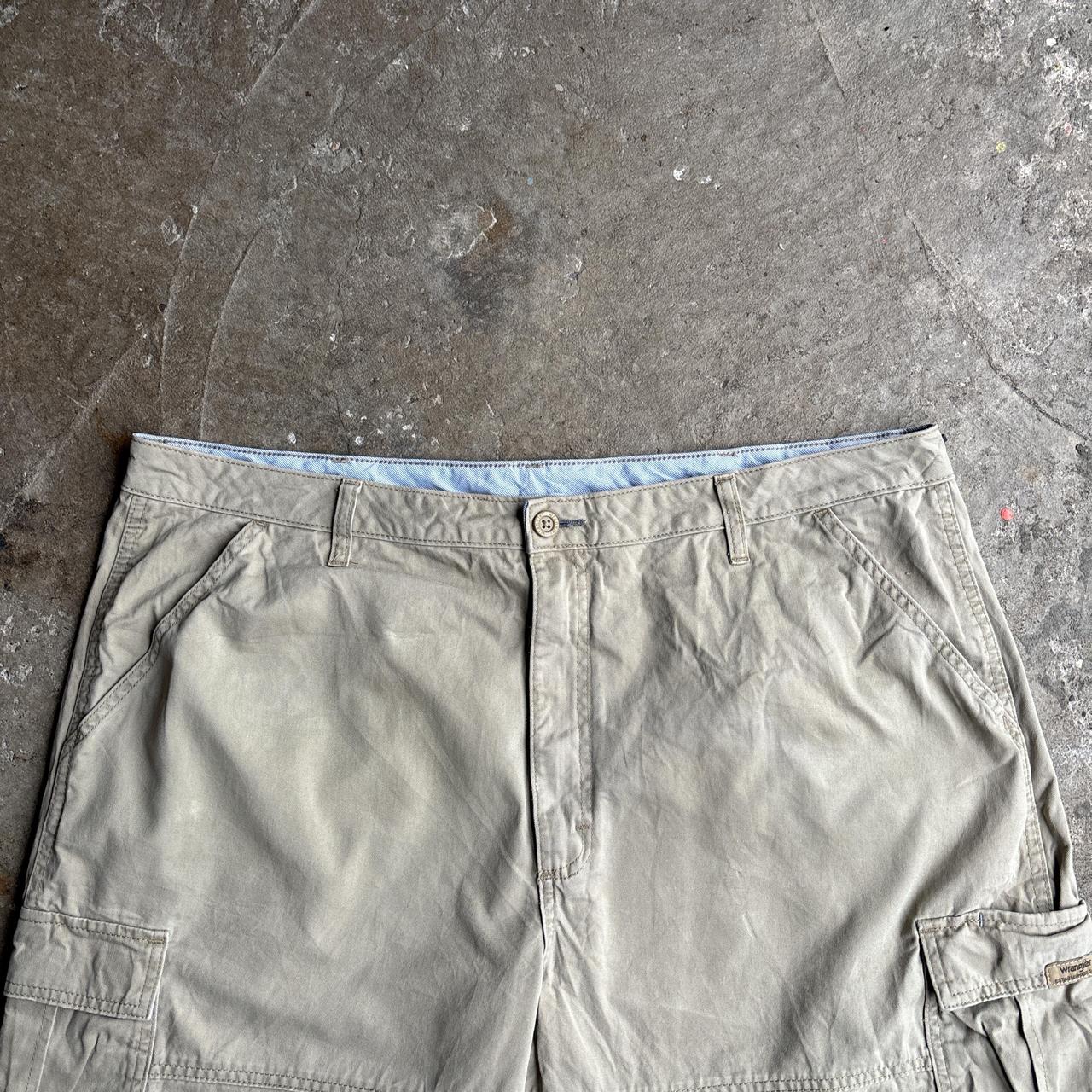 Tan Wrangler Cotton Cargo Shorts