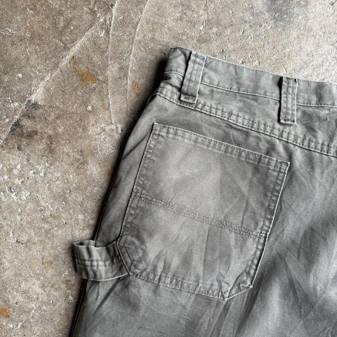 Khaki Green Wrangler Carpenter Shorts