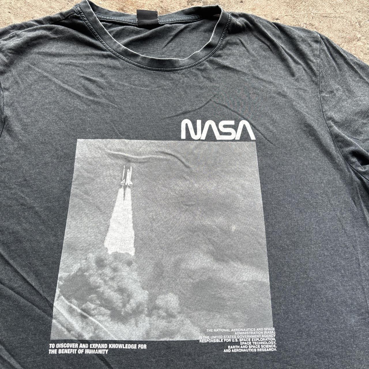 Grey NASA space shuttle launch tee