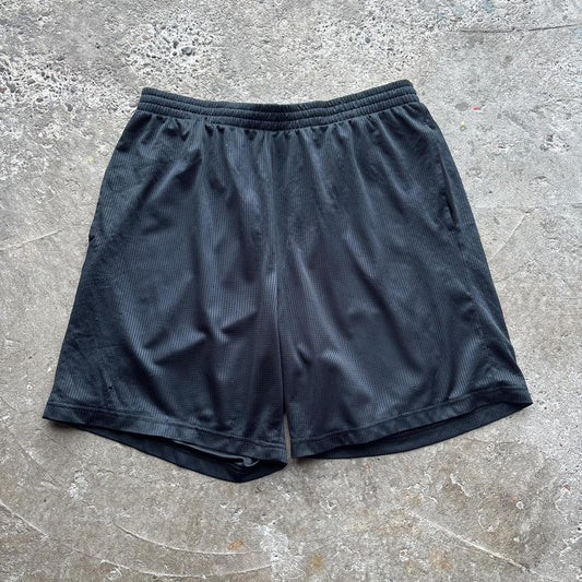 Black Starter Basketball shorts - L