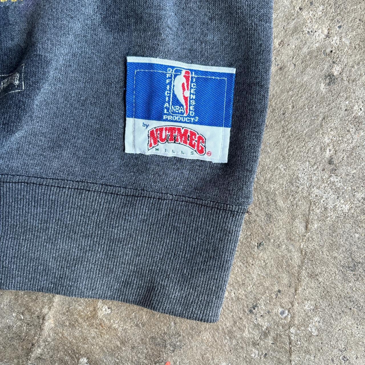 Grey 90’s Los Angeles Lakers Graphic Sweatshirt