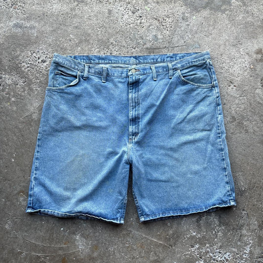 Light blue Wrangler denim jorts
