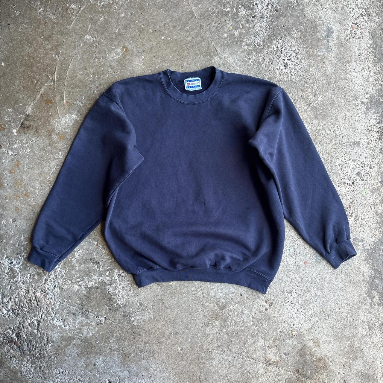 Navy Blue Crewneck Hanes Sweatshirt - M
