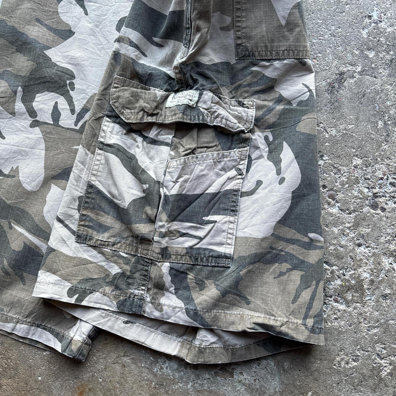 Camo Wrangler cargo shorts