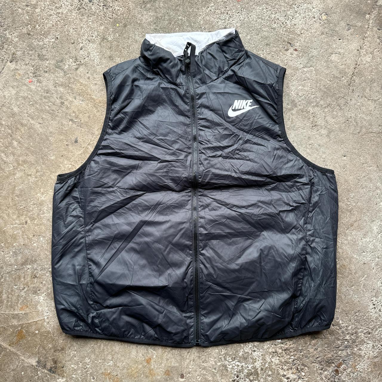 Black Nike reversible puffer gilet