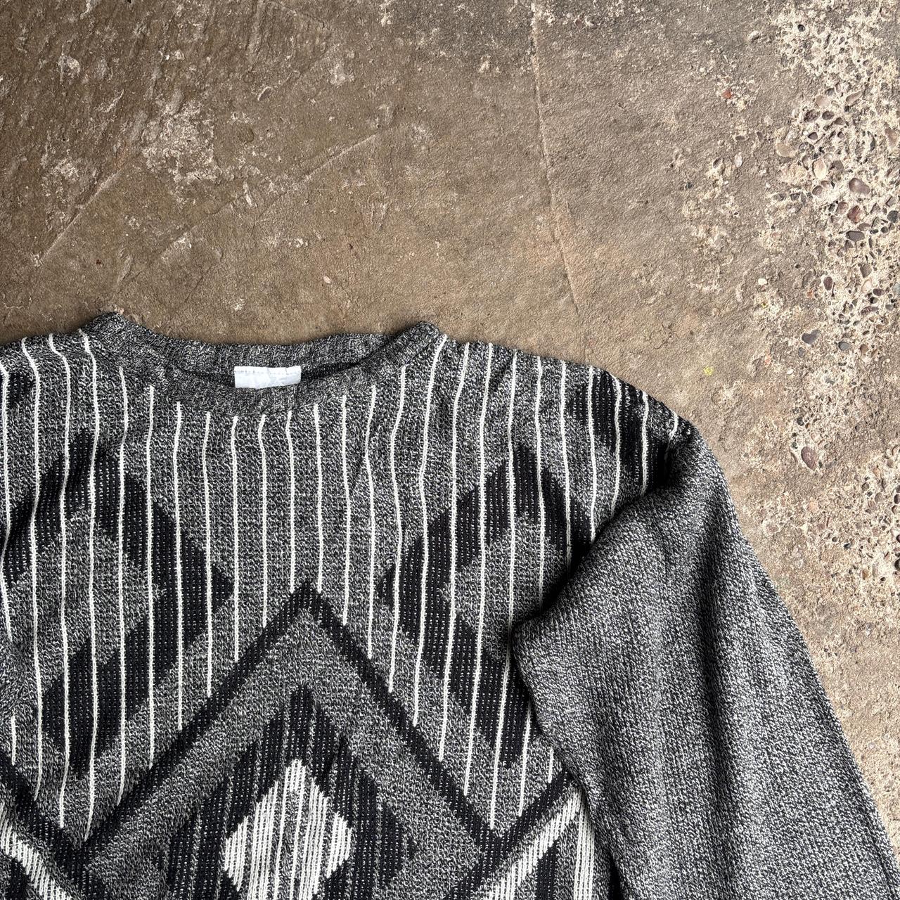 Grey Patterned Knitted Jumper - XL