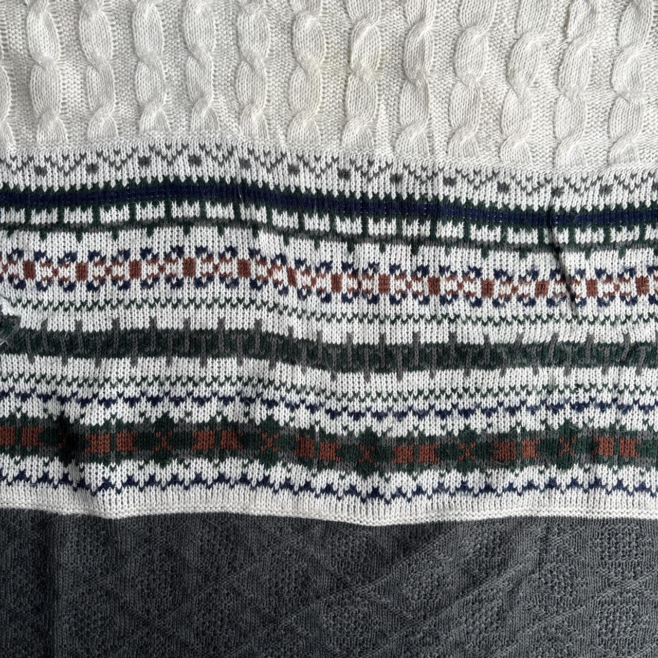 Grey & Cream Patterned Knitted Jumper - L
