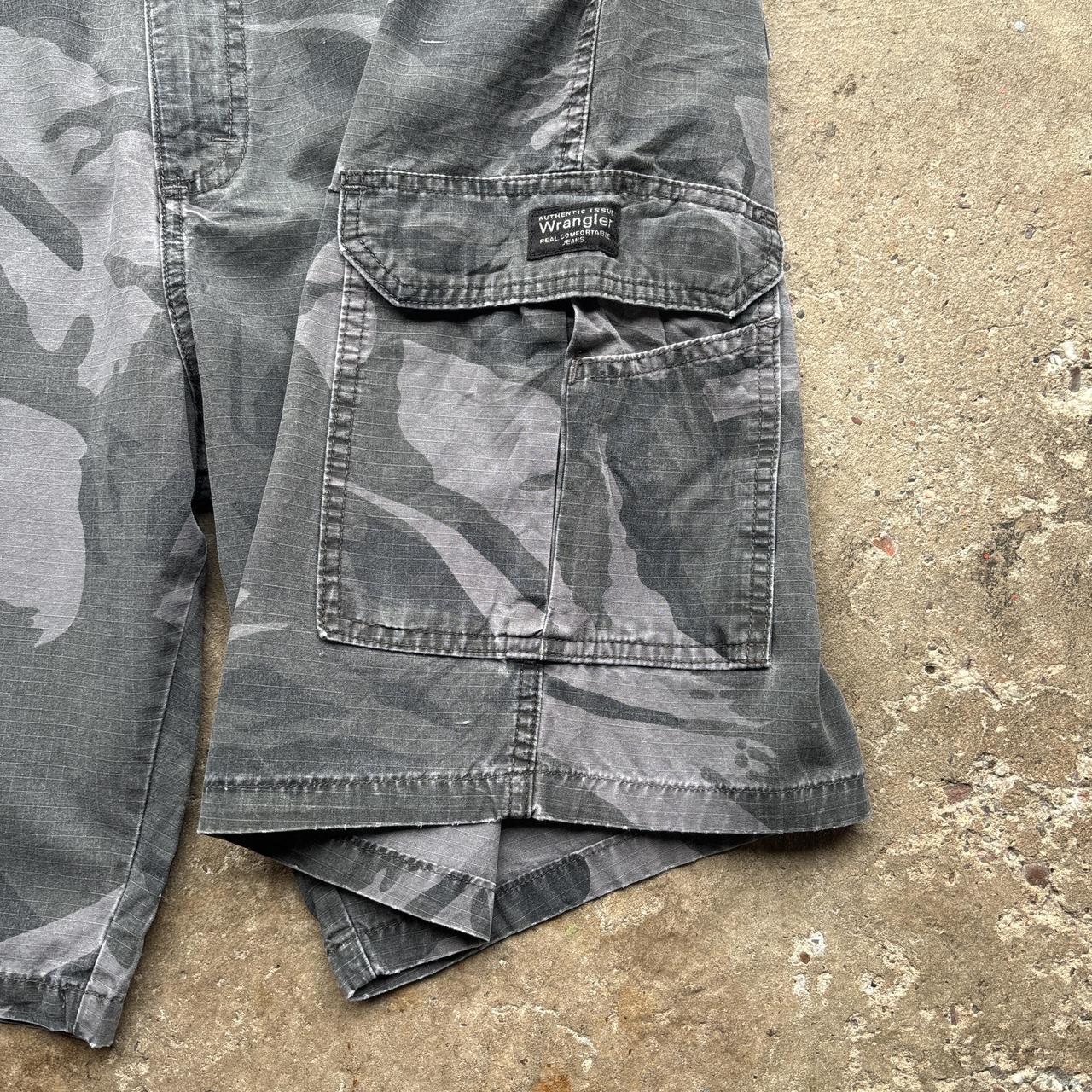 Grey Wrangler Camo Cargo Shorts - W44