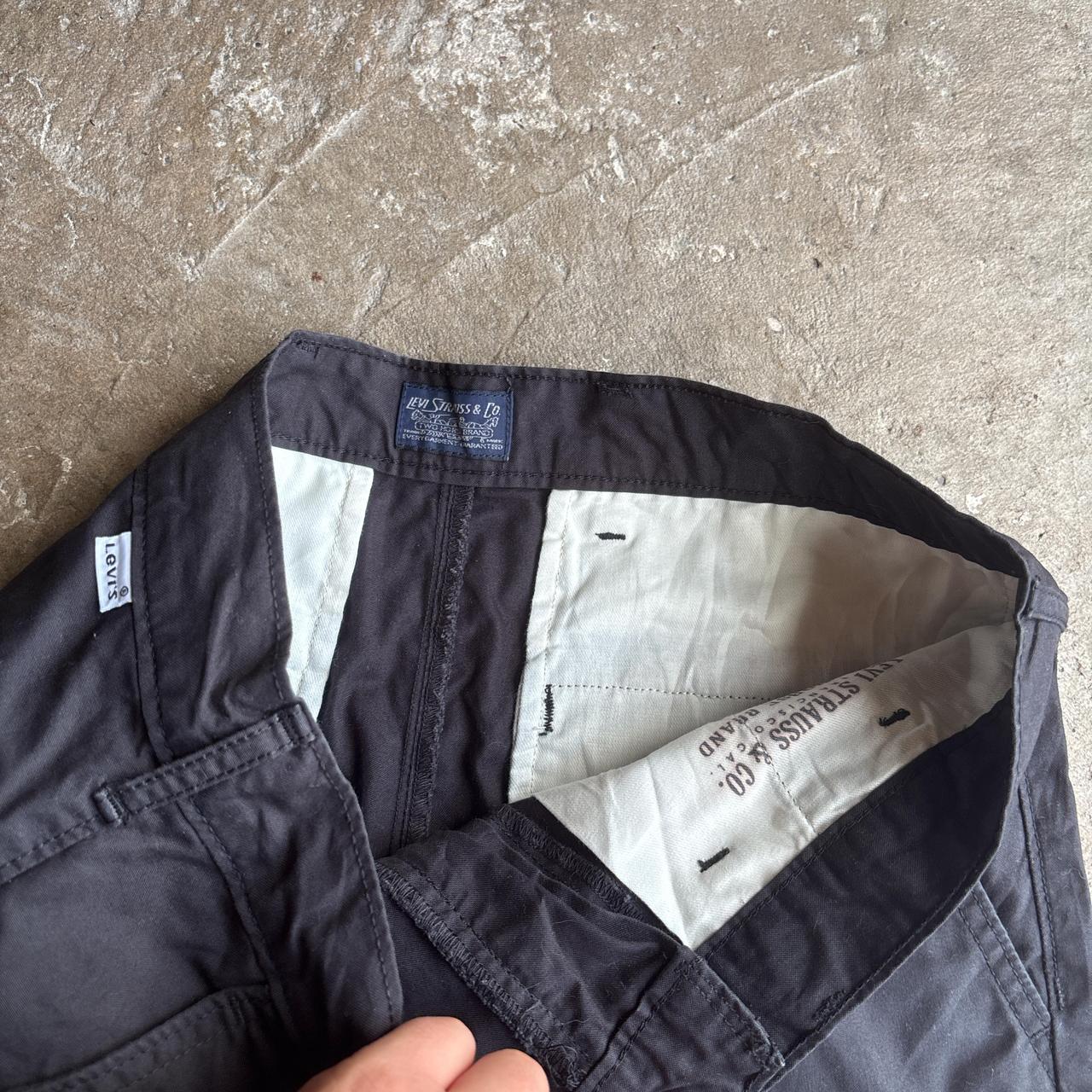 Black Levi’s chino shorts - W31