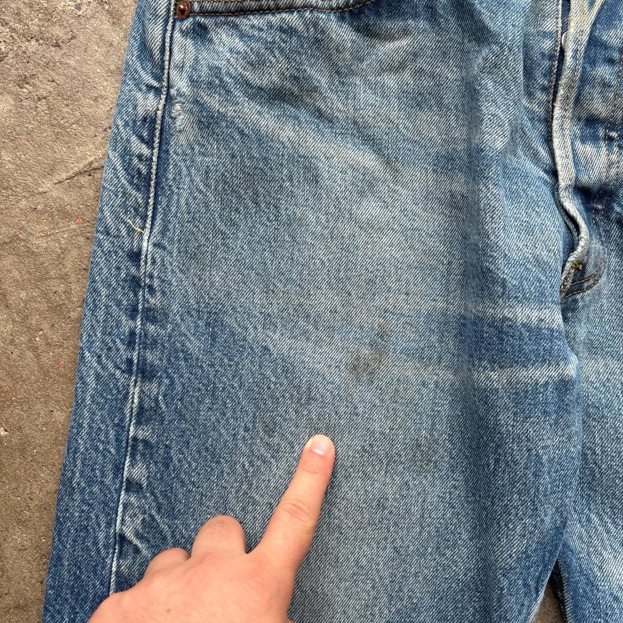 Blue Levi’s 501 distressed jeans - W34