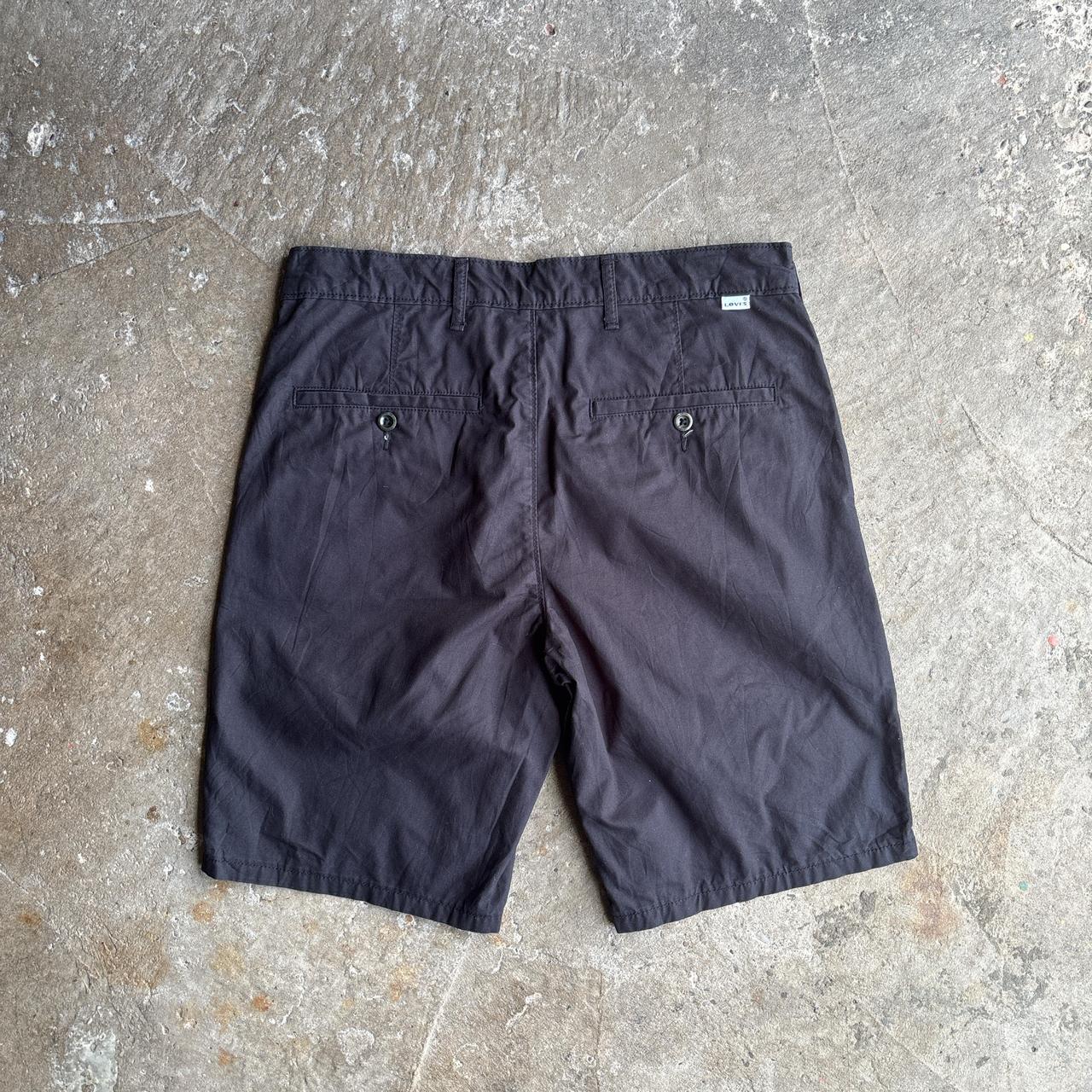 Black Levi’s chino shorts - W31