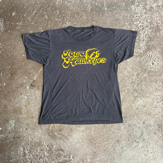 Grey Iowa Sports Team  Single Stitch Graphic T-Shirt - M