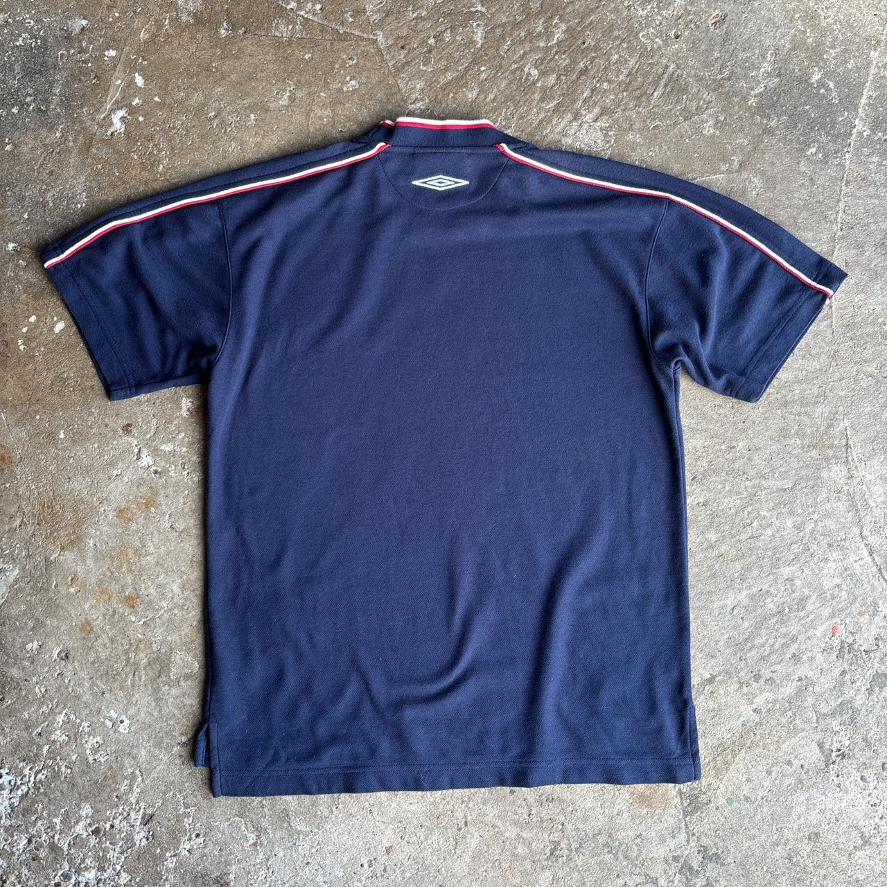00s Navy Umbro cotton tee