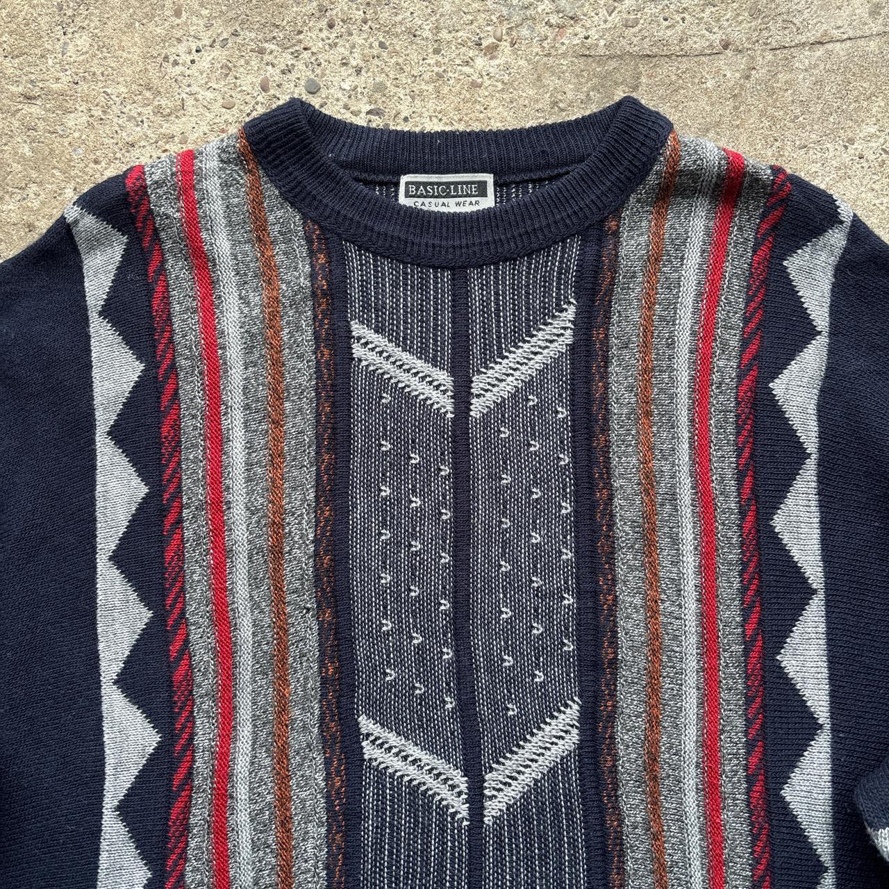 Navy and 3D patterned knitted jumper