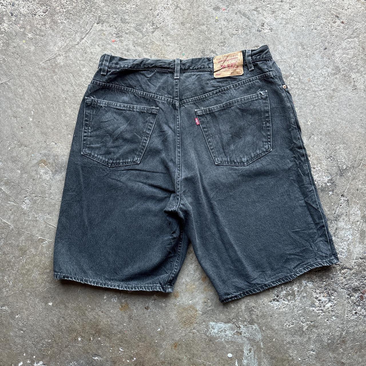 Washed black Levi’s 560 shorts
