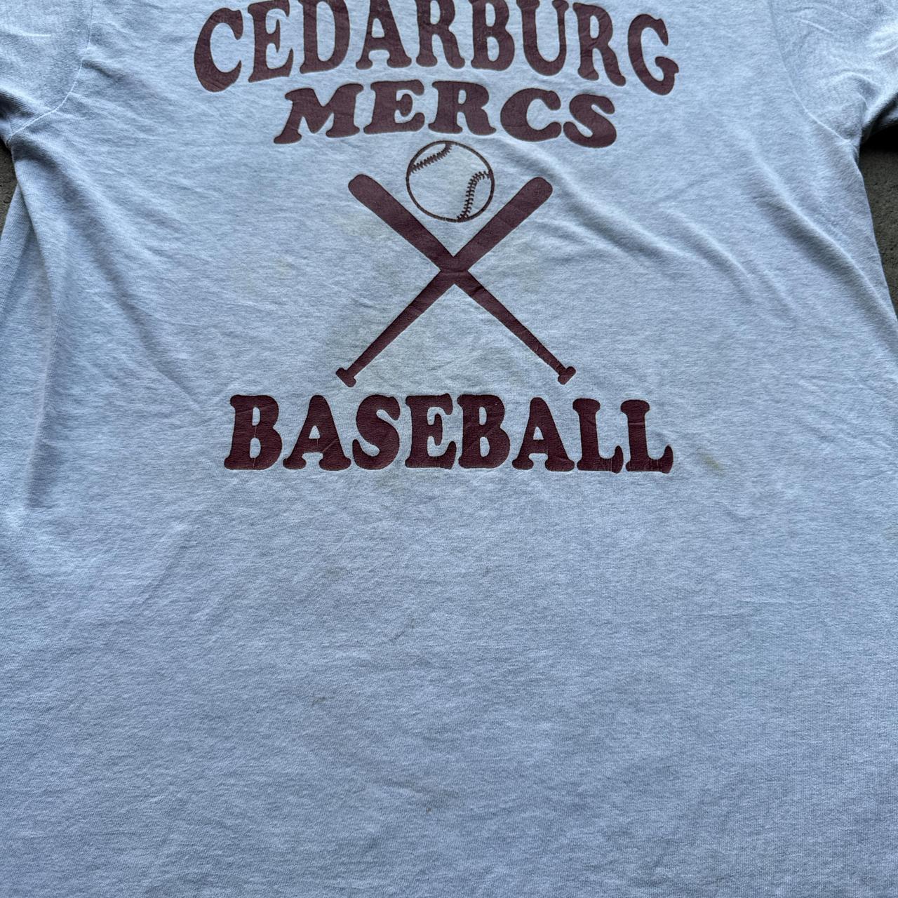 Light grey graphic tee with baseball print