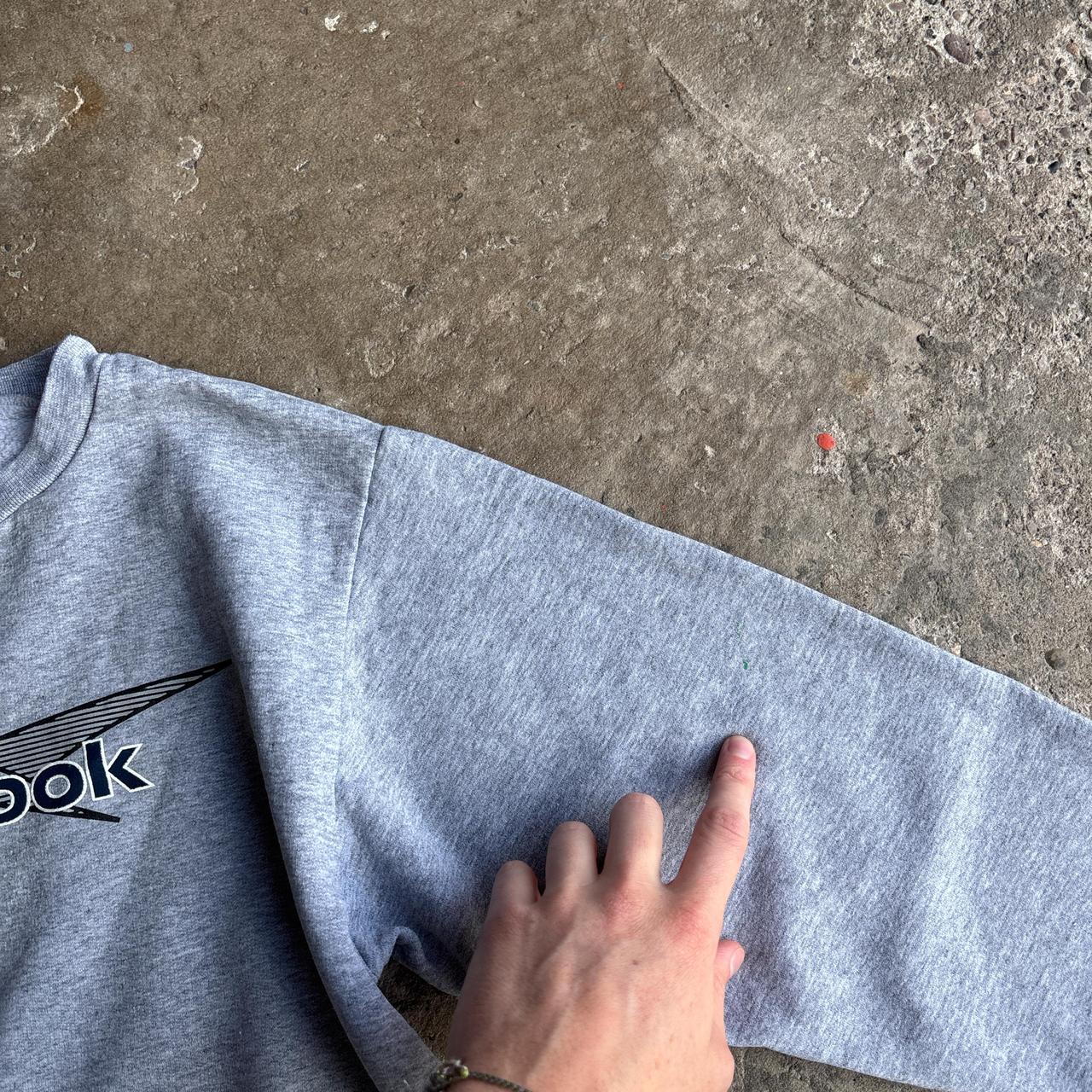 Grey Reebok Embroidered Logo Sweatshirt - M (women’s - tag us large juniors)