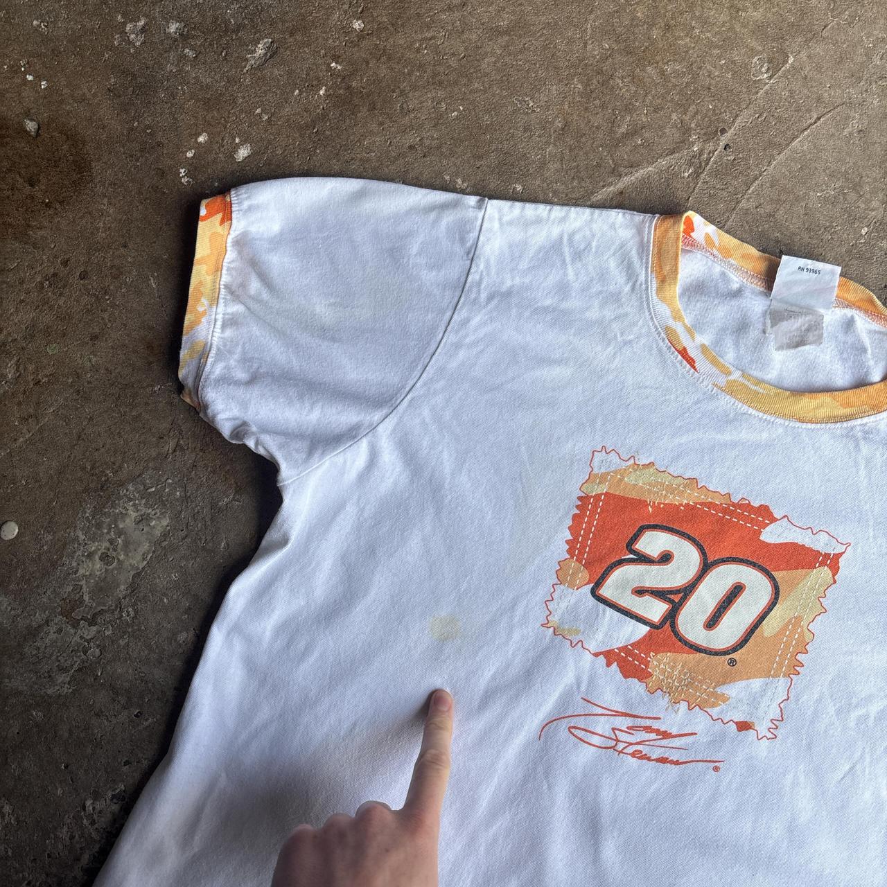 White Graphic NASCAR T-Shirt - M (boxy fit)