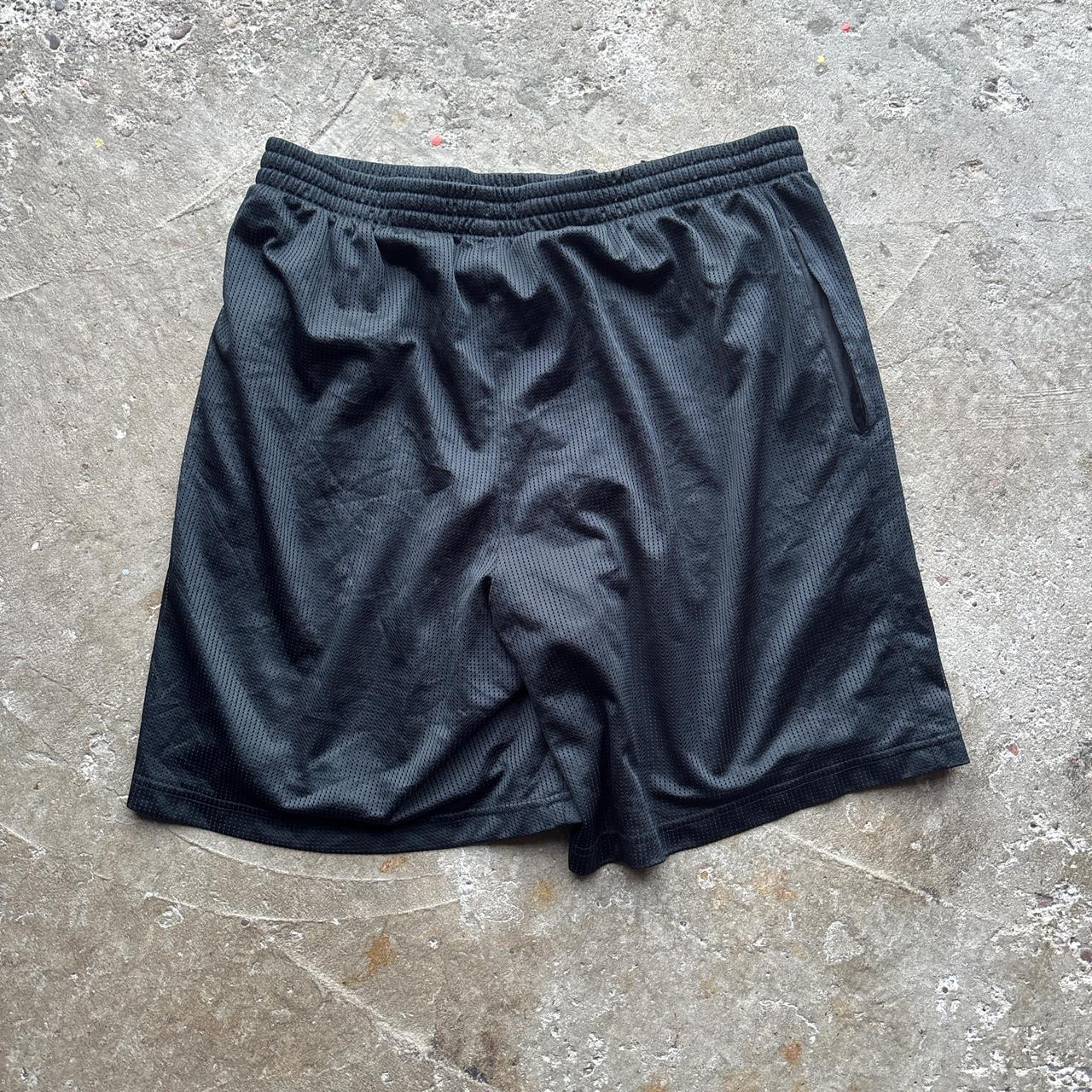 Black Starter Basketball shorts - L