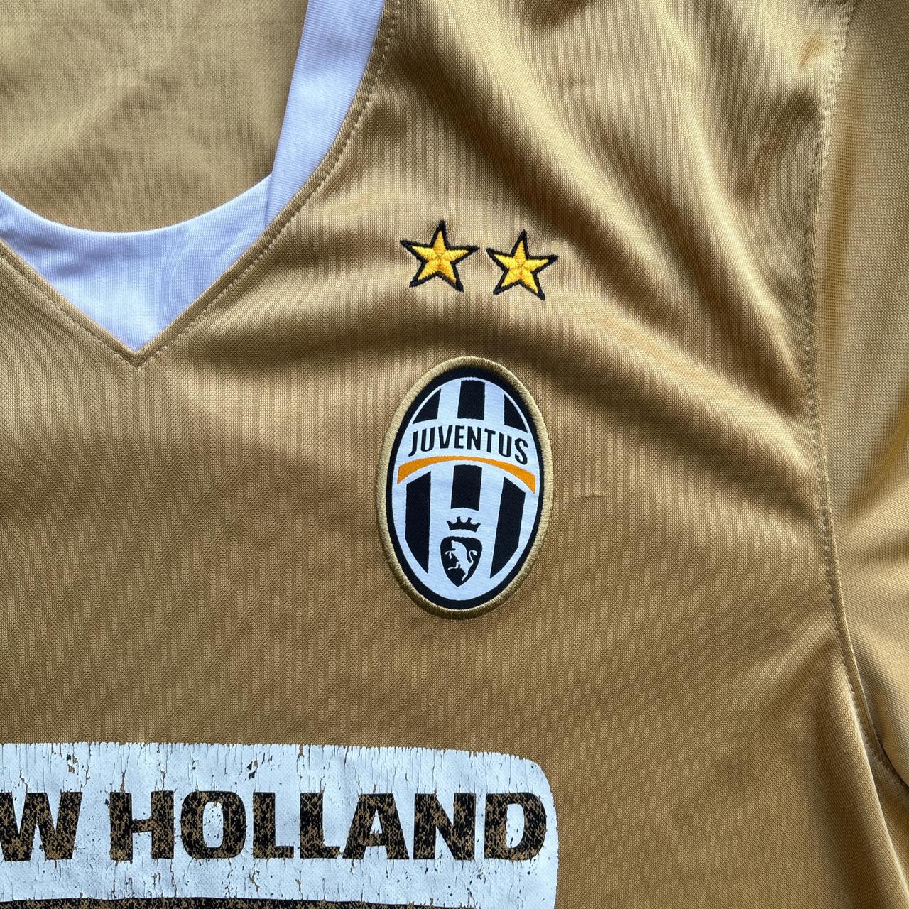 Incredible Gold Juventus 2008/09 Nike Away Shirt