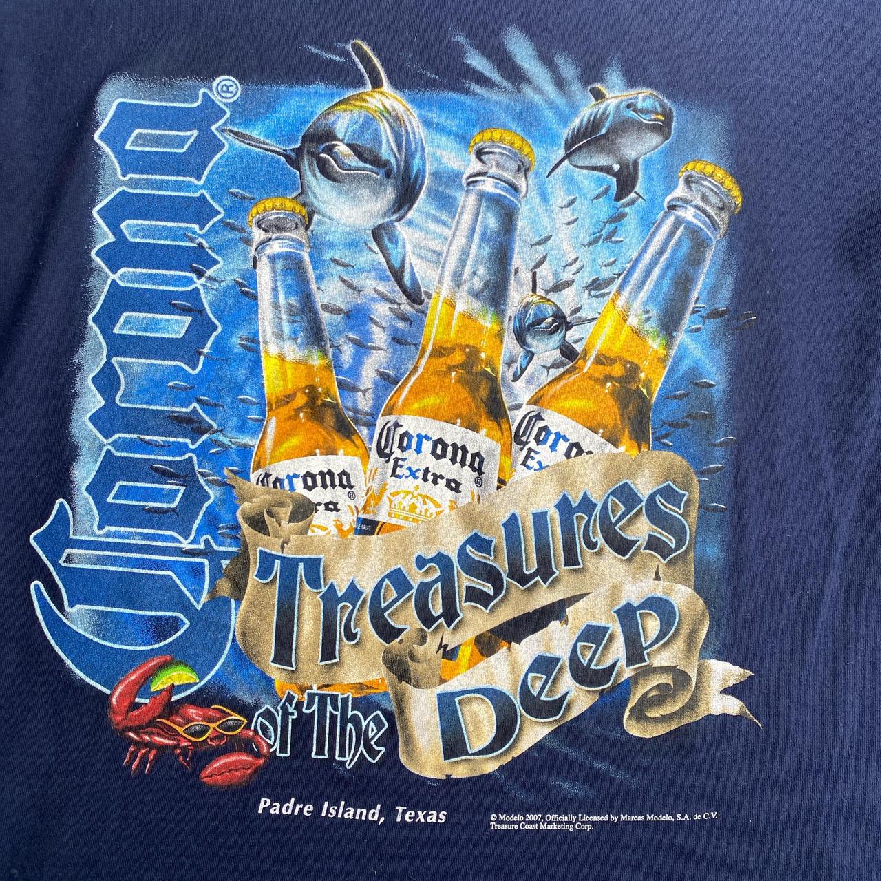 Navy Graphic Corona Extra Graphic T-Shirt - M