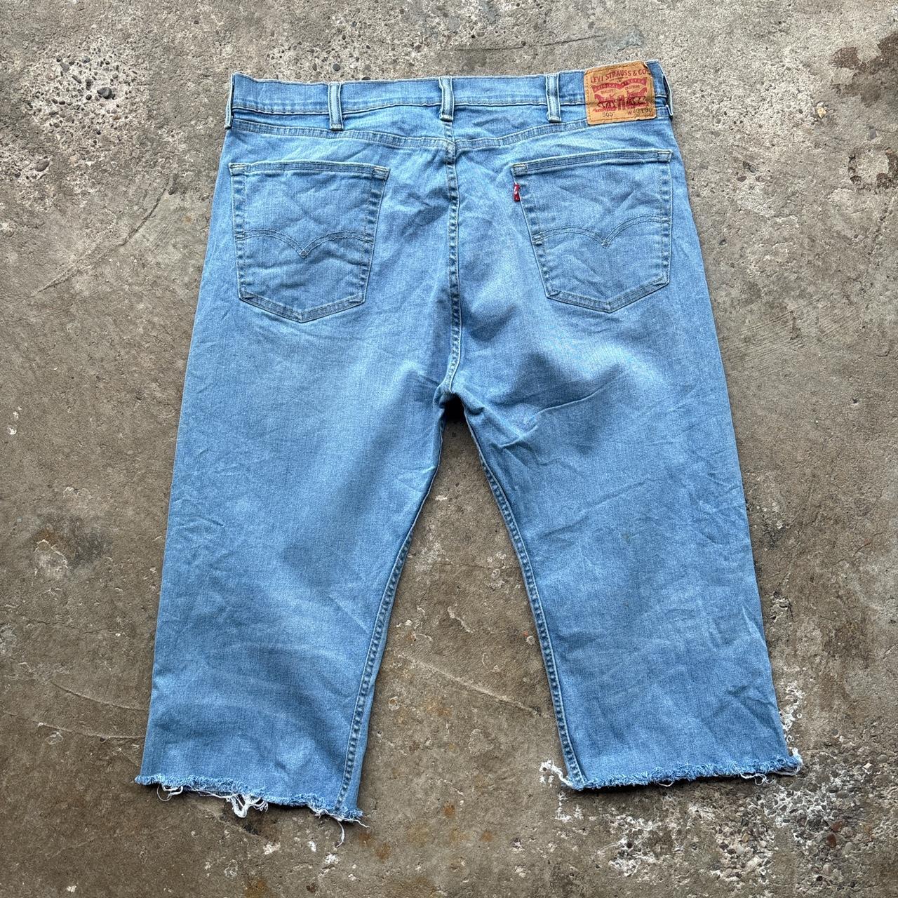 Light blue denim Levi’s Jorts