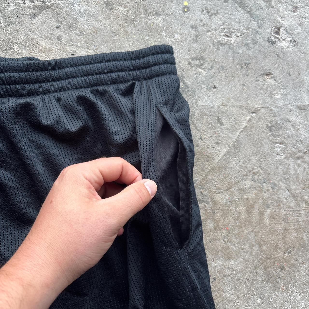Black Starter Basketball shorts - L