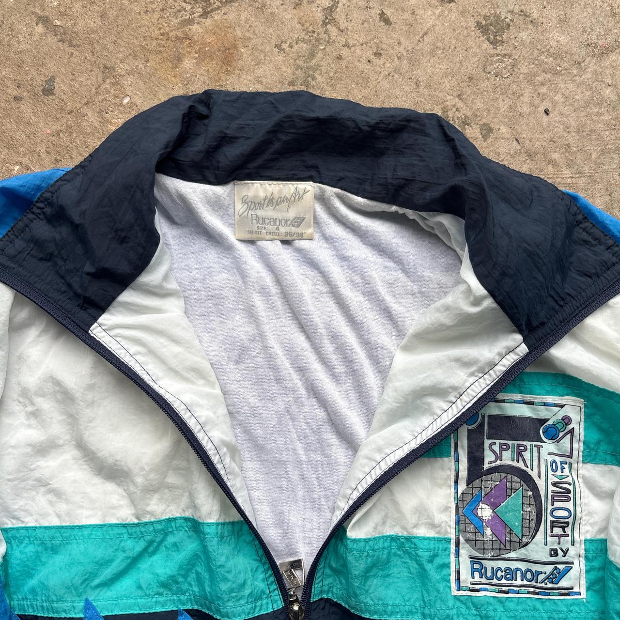 90s vintage windbreaker jacket with patch logos