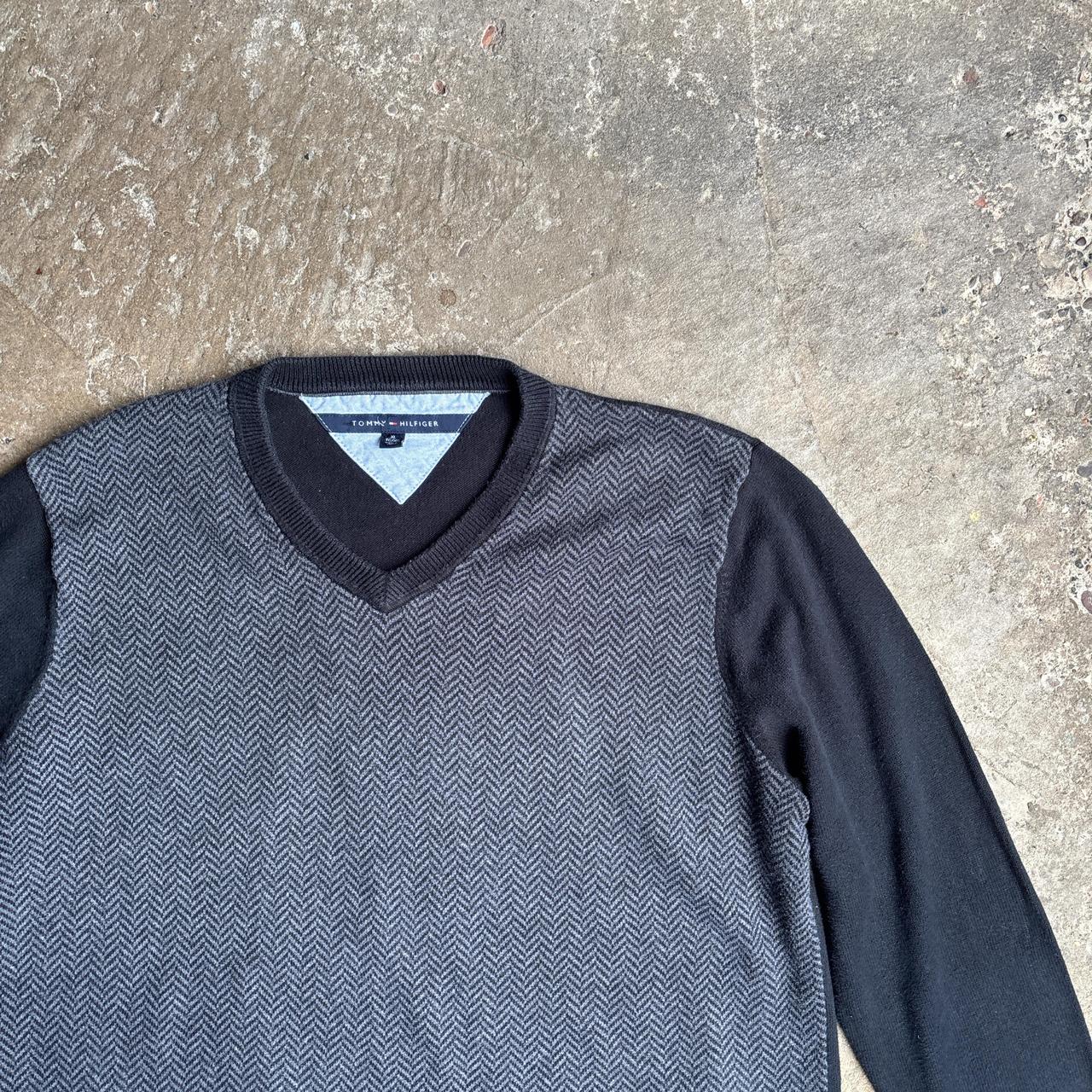 Black & Grey Contrast Tommy Hilfiger V-Neck Sweatshirt - XL