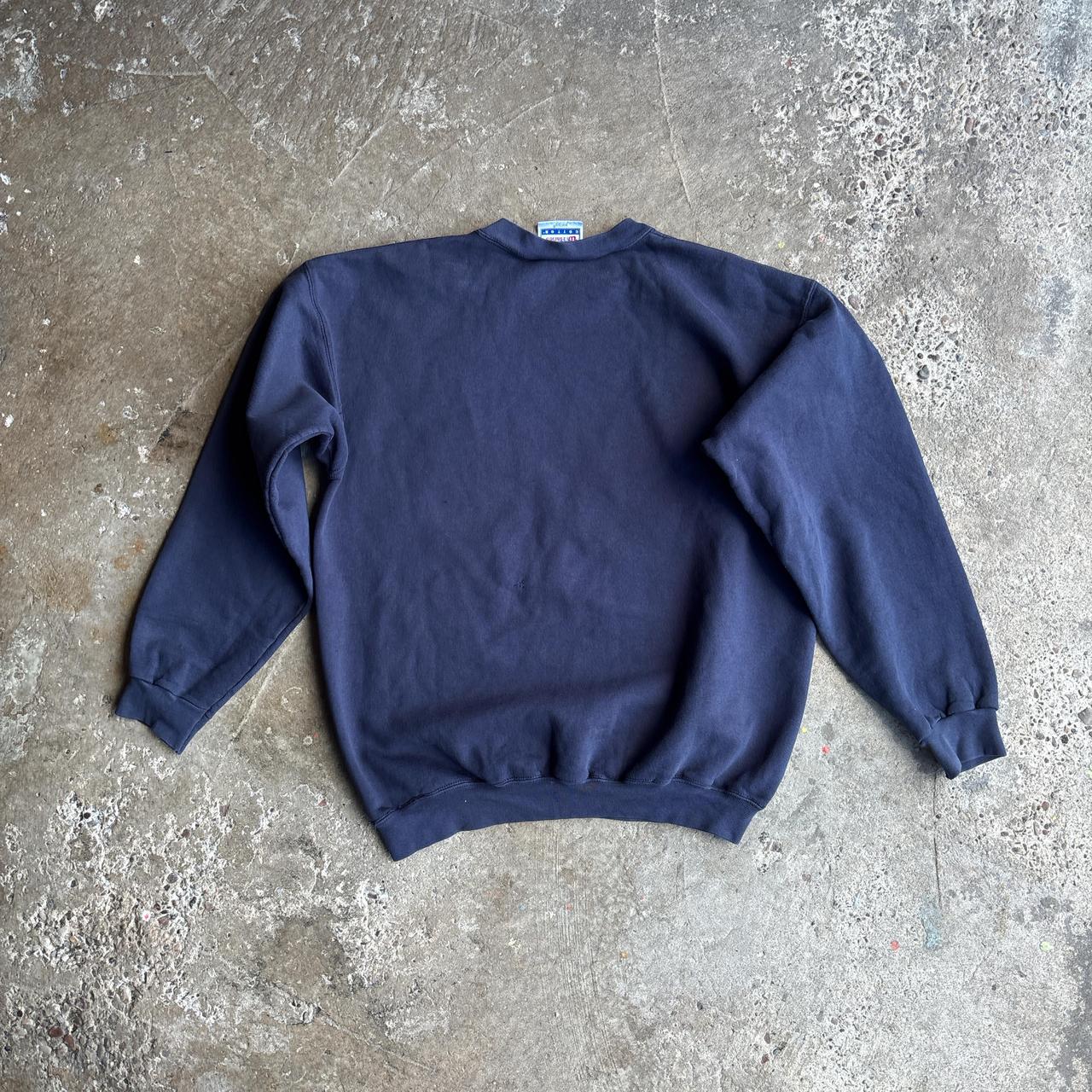 Navy Blue Crewneck Hanes Sweatshirt - M