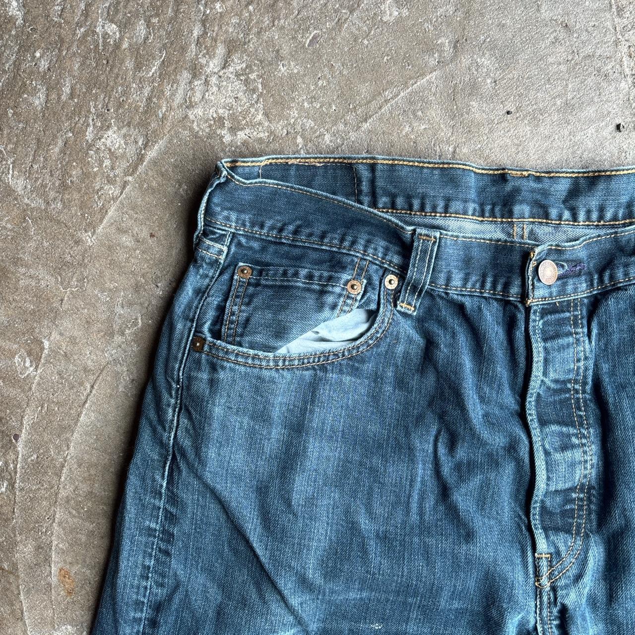 Textured Blue Denim 501 Levi’s Jeans