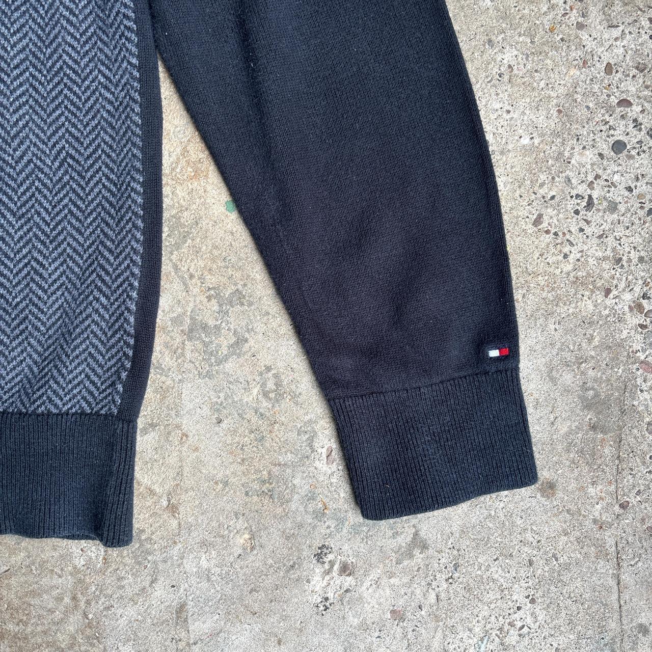 Black & Grey Contrast Tommy Hilfiger V-Neck Sweatshirt - XL