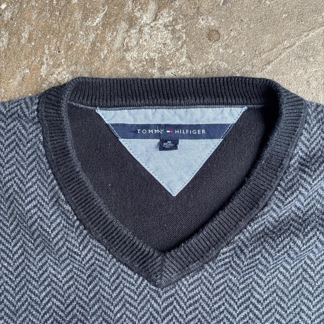 Black & Grey Contrast Tommy Hilfiger V-Neck Sweatshirt - XL