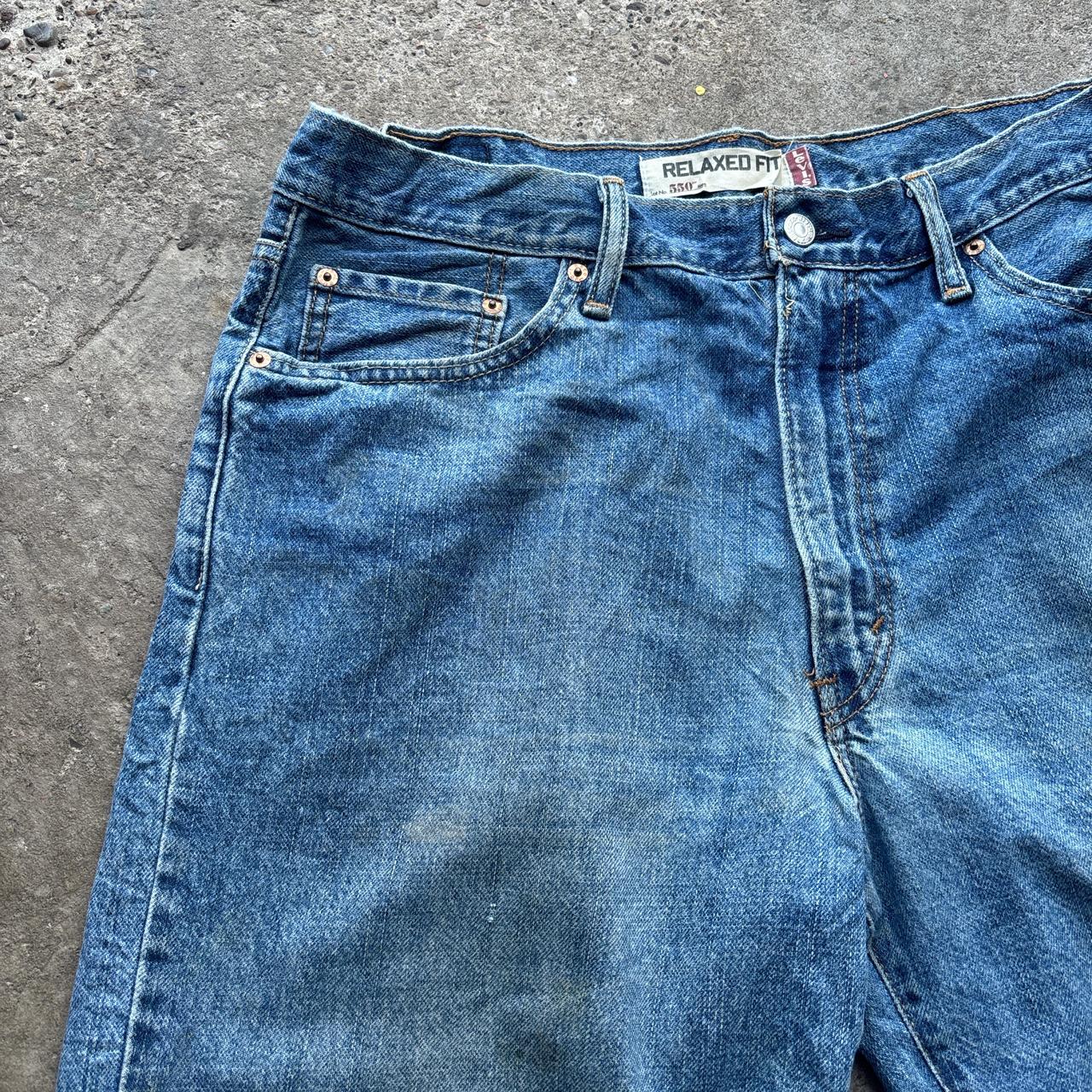 Blue denim Levi’s 550 shorts