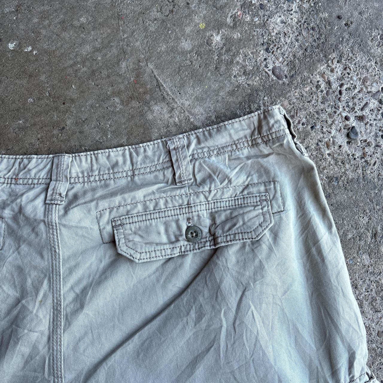 Lee Dungarees Cream Cargo Shorts