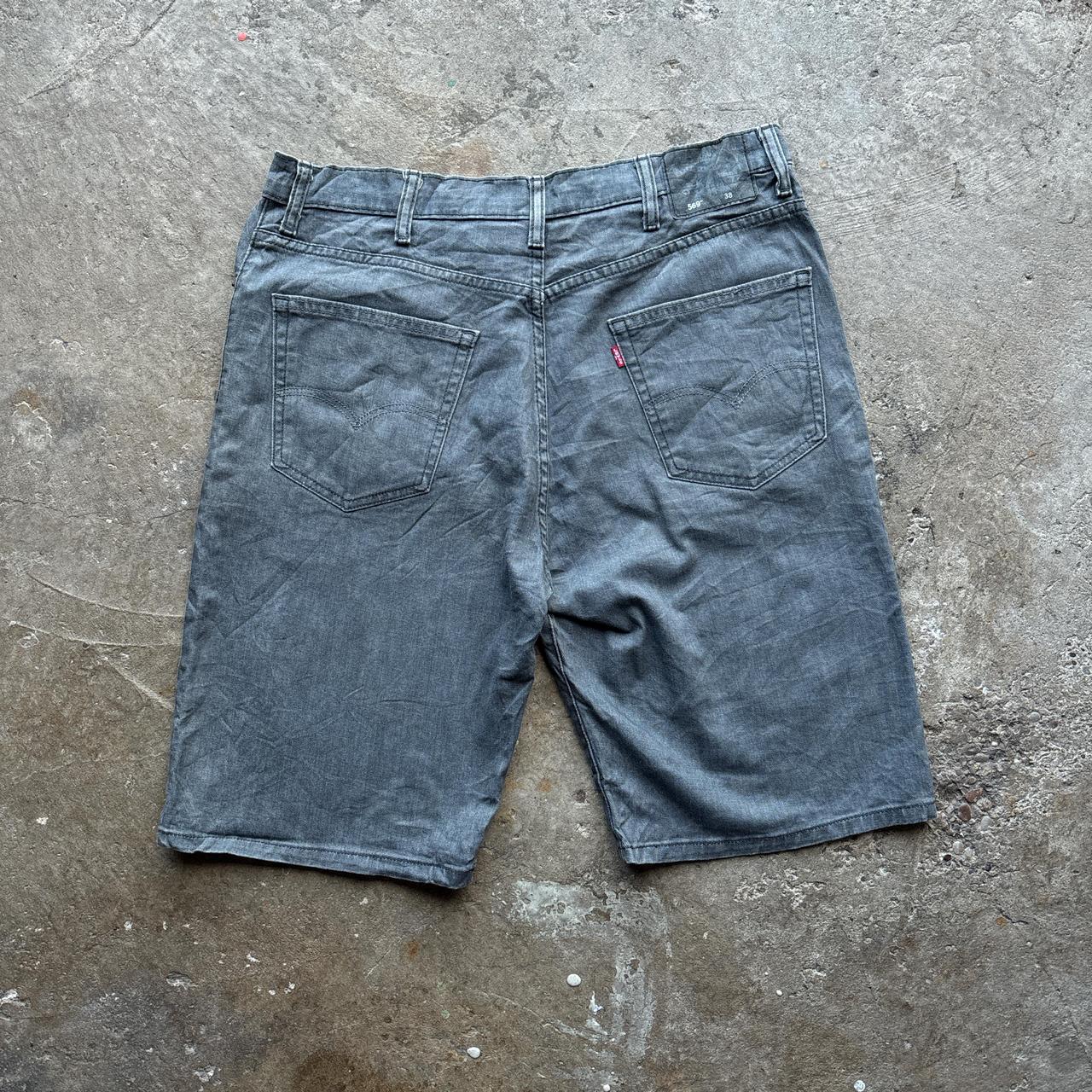 Grey Levi’s 569 shorts