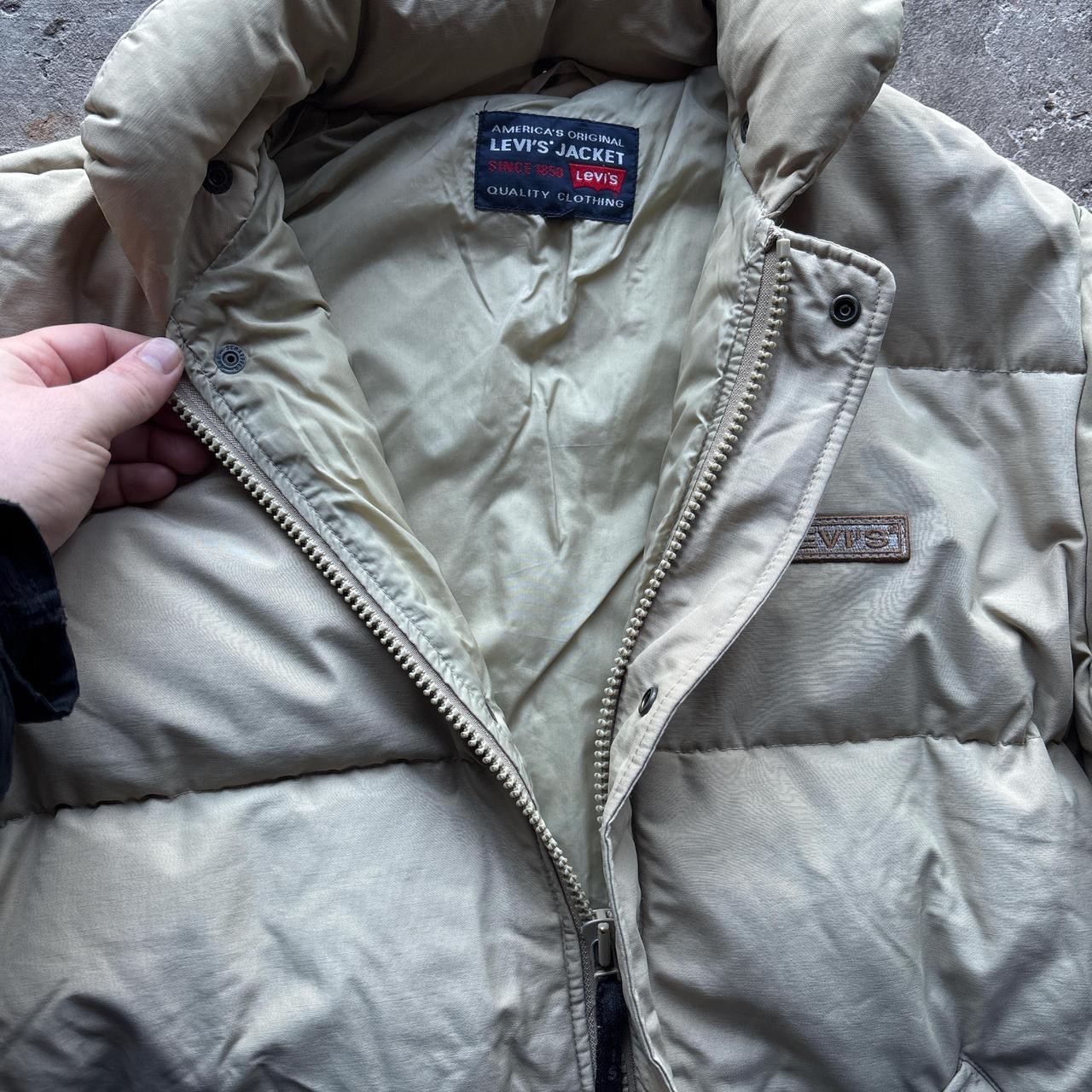 Cream Levi's puffer jacket