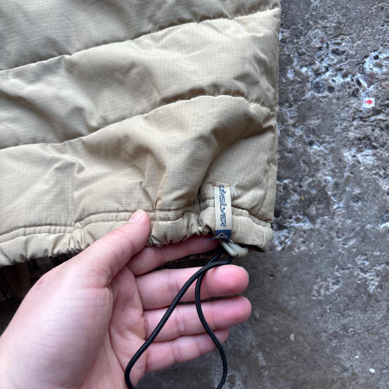 00s Cream Quiksilver puffer gilet