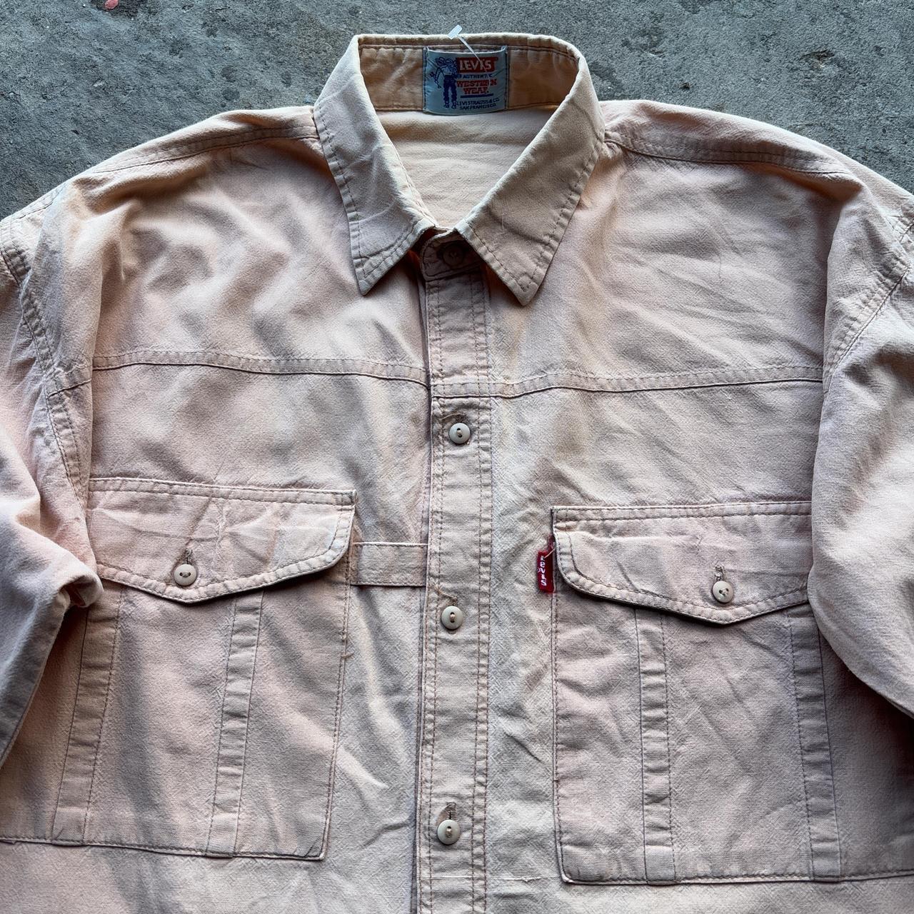 Vintage salmon Pink Levi’s shirt