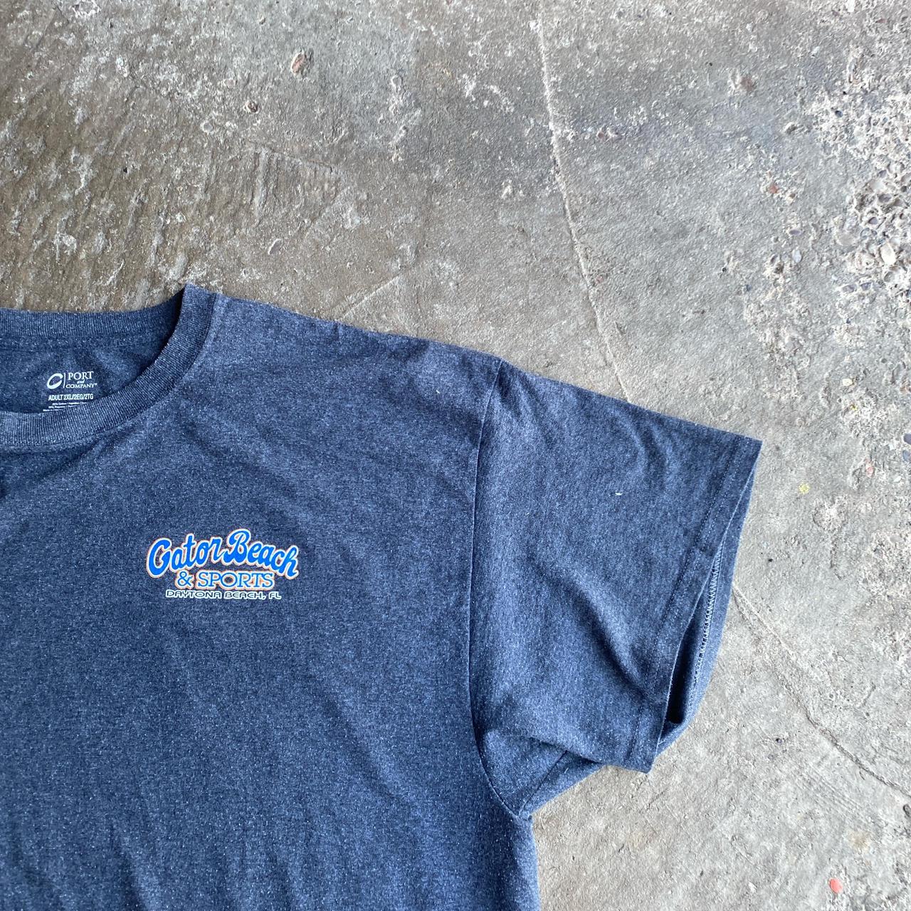 Grey Gator Beach Graphic Bar T-Shirt
