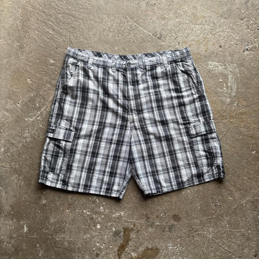 Grey Wrangler Checkered Cargo Shorts - W46