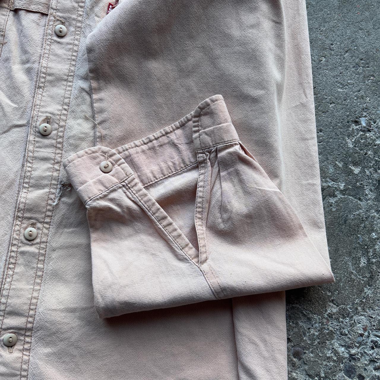 Vintage salmon Pink Levi’s shirt